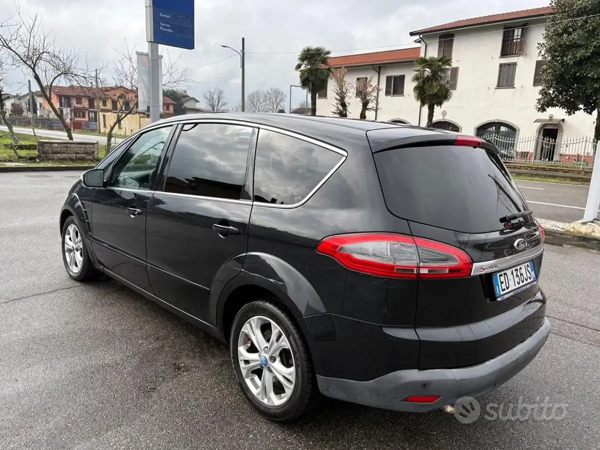 Usata Ford S-MAX Titanium 175 CV (128 kW) 2010 Nero Monovolume