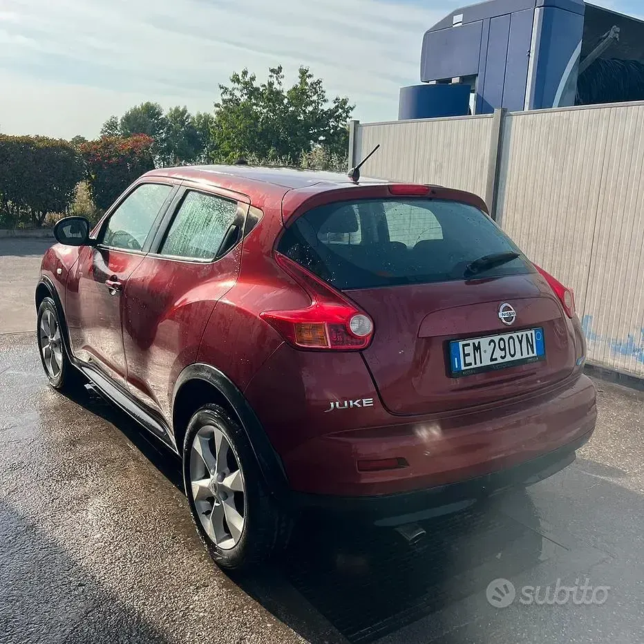 Usata Nissan Juke 110 CV (80 kW) 2012 Rosso SUV