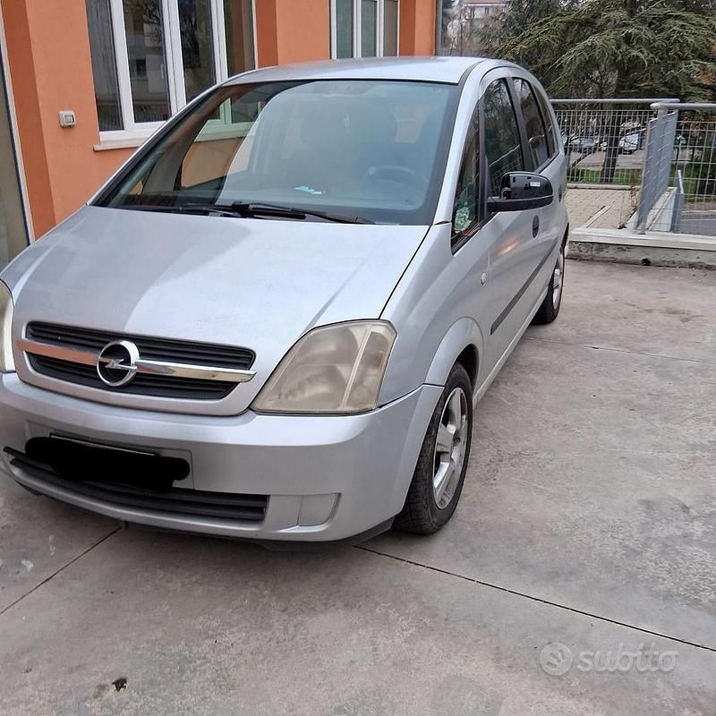 Grigio Usata 2008 Opel Meriva Monovolume | 1000 € - Immagine 1/4