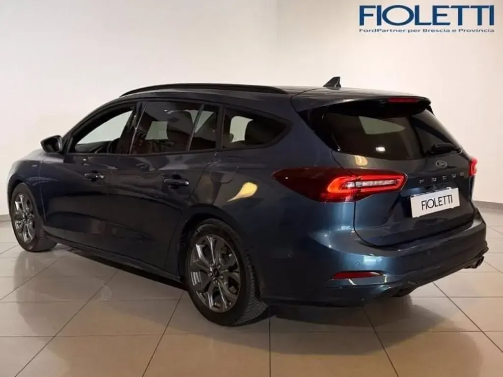 Usata Ford Focus ST-Line 116 CV (85 kW) 2024 Blu/azzurro Station wagon