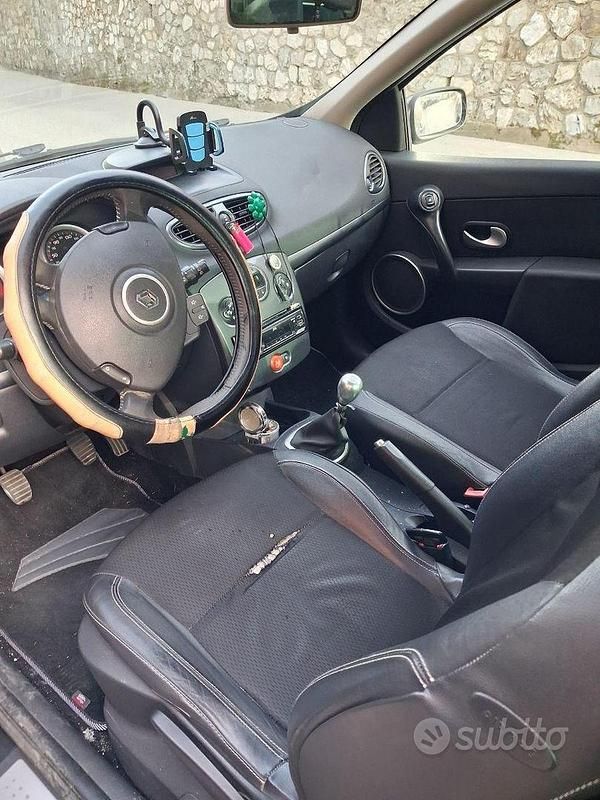 Usata Renault Clio II 98 CV (72 kW) 2007 Berlina
