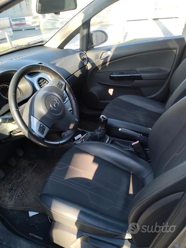 Usata Opel Corsa 85 CV (62 kW) 2012 Utilitaria