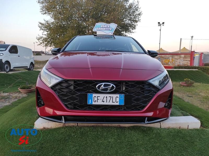 Usata Hyundai i20 100 CV (73 kW) 2021 Rosso Utilitaria