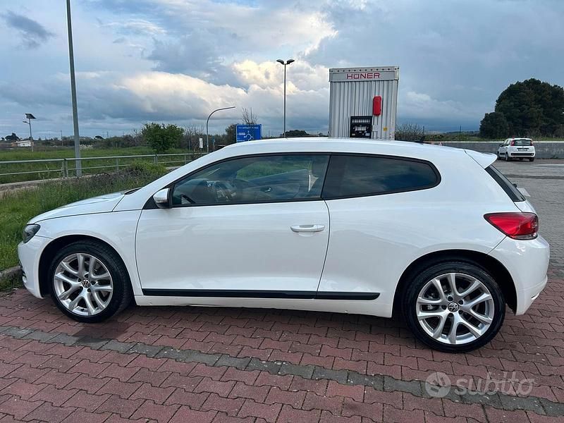 Usata VW Scirocco 160 CV (117 kW) 2009 Bianco Coupé