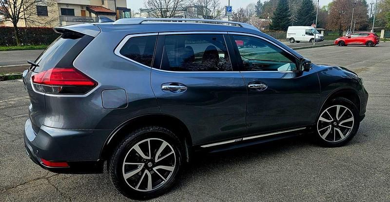 Usata Nissan X-Trail Tekna 177 CV (130 kW) 2018 Grigio SUV