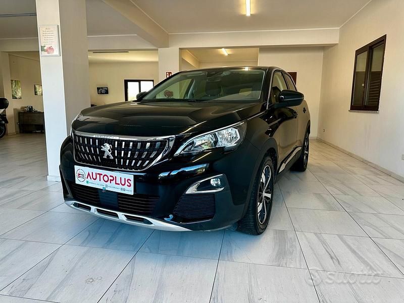 Usata Peugeot 3008 Allure 130 CV (95 kW) 2019 Nero SUV