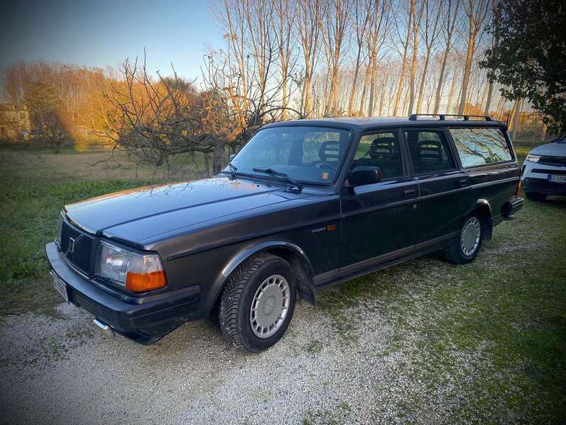 Usato 1989 Volvo Polar 2.0 Benzin 116 CV (11.500 €)