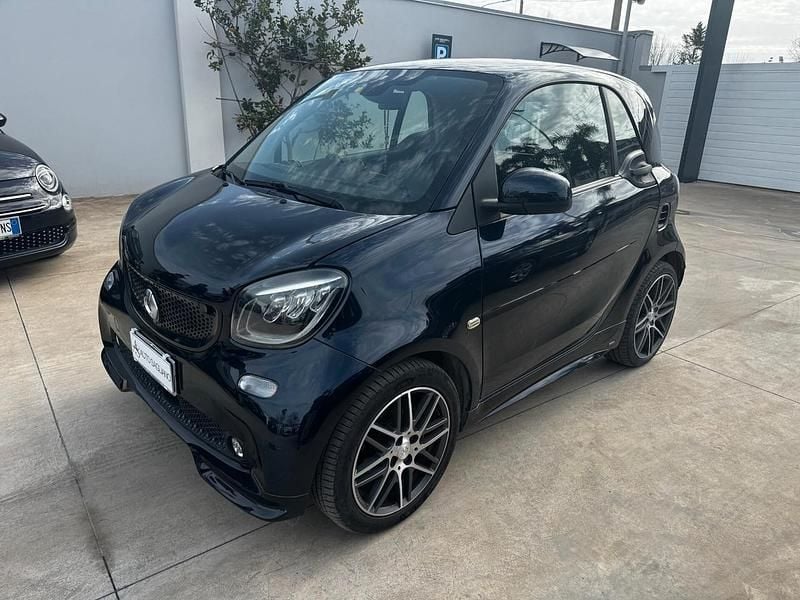 Usata Smart ForTwo Electric Drive Brabus 60 kW (82 CV) 2019 Blu Cabrio