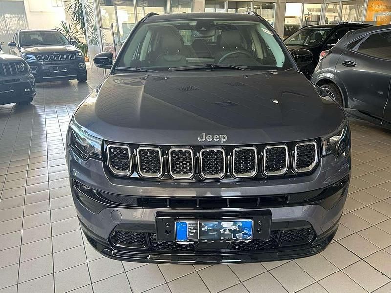 Grigio Usata 2022 Jeep Compass Limited SUV | 25.800 € (Molto cara) - Immagine 1/4