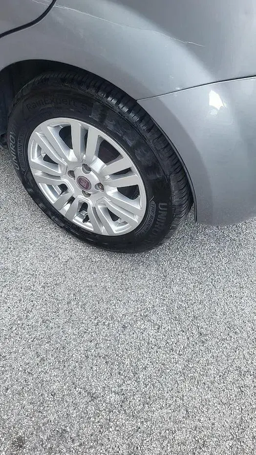 Usata Fiat Punto 75 CV (55 kW) 2011 Grigio Utilitaria