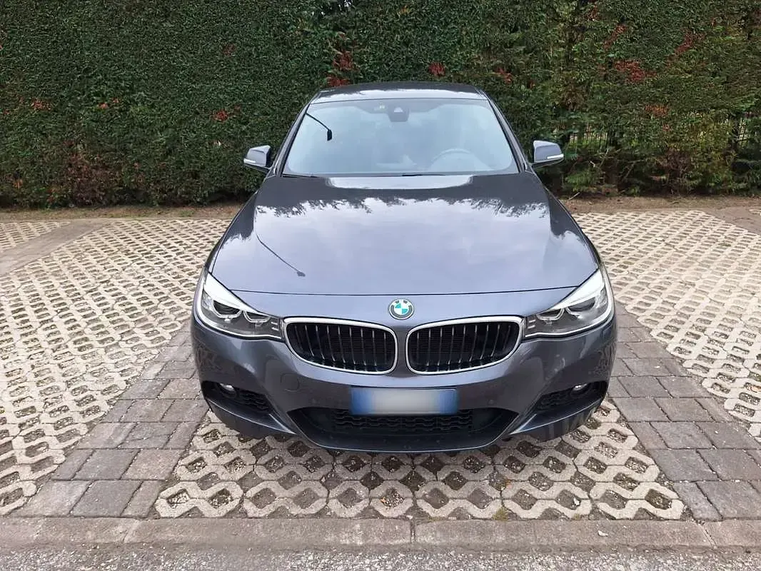 Usata BMW 320 M Sport 184 CV (135 kW) 2015 Argento Berlina