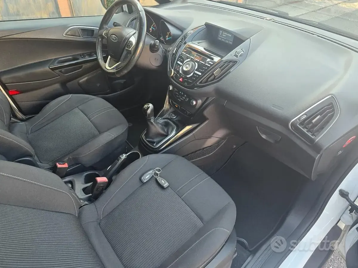 Usata Ford B-MAX Titanium 75 CV (55 kW) 2015 Bianco Monovolume