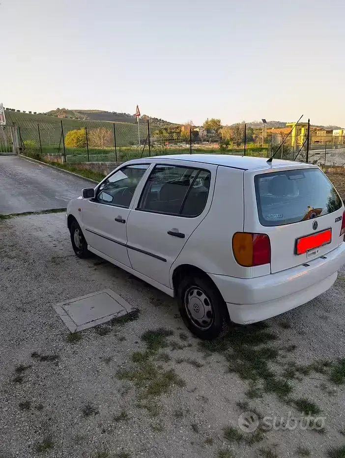 Usata VW Polo 39 CV (28 kW) 1997 Bianco Berlina