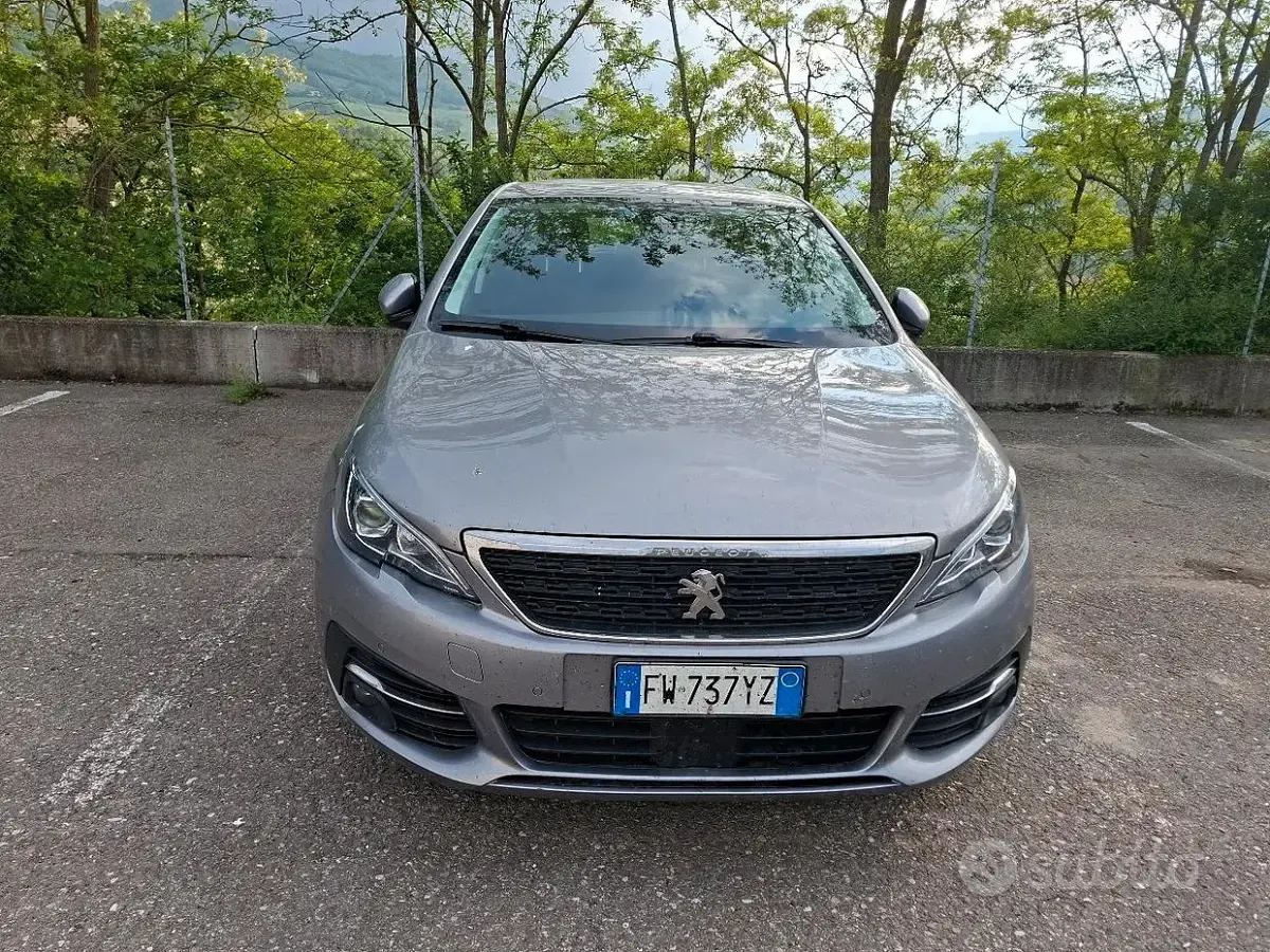 Usata Peugeot 308 131 CV (96 kW) 2019 Station wagon