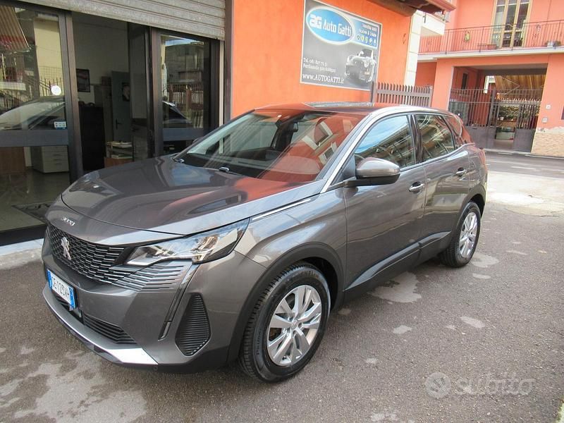 Usata Peugeot 3008 Allure 131 CV (96 kW) 2021 Gray SUV