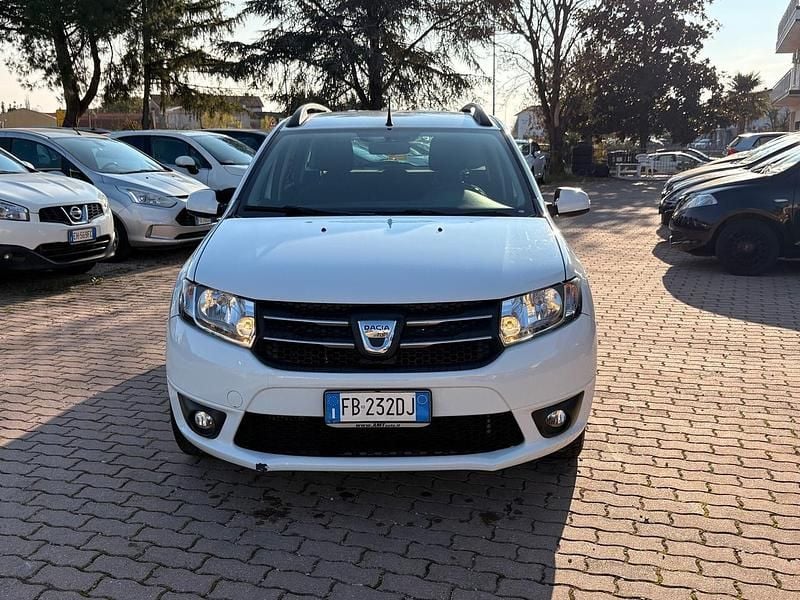 Usata Dacia Logan MCV Lauréate 90 CV (66 kW) 2015 Bianco Station wagon