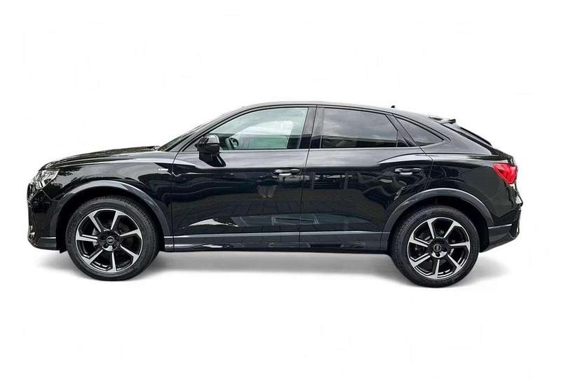 Usata Audi Q3 Sportback S-Line 150 CV (110 kW) 2024 Nero SUV
