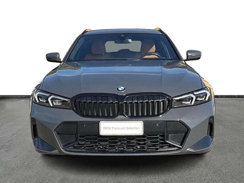 Usata BMW 320 190 CV (139 kW) 2023 Dravit grey metallizzato Station wagon