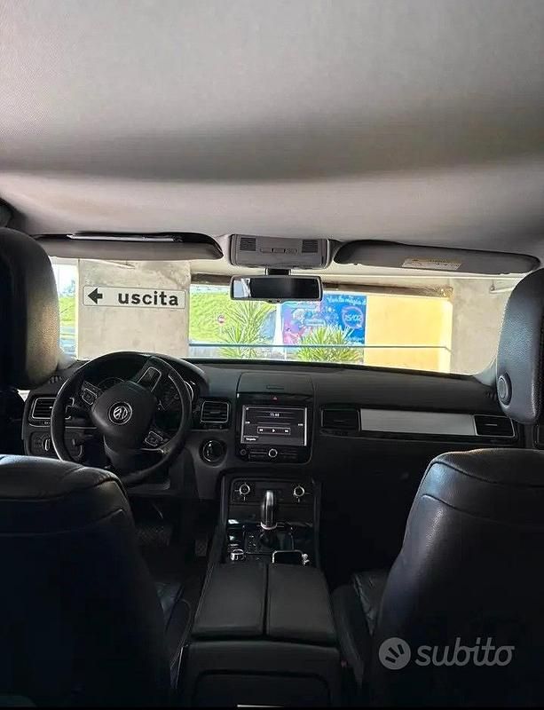 Usata VW Touareg 245 CV (180 kW) 2014 Nero SUV