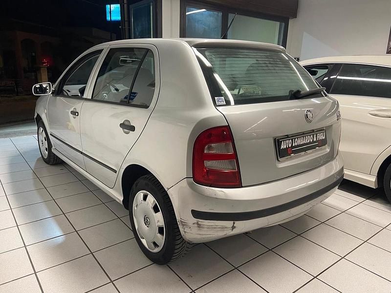 Usata Skoda Fabia Comfort 75 CV (55 kW) 2003 Grigio Berlina