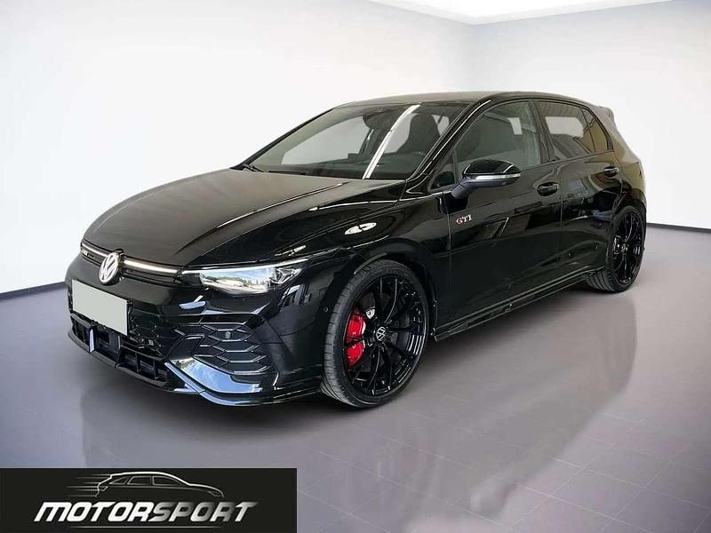 Grenadill black Usata 2024 VW Golf GTI Clubsport Tre volumi | 44.950 € (Molto cara) - Immagine 1/4