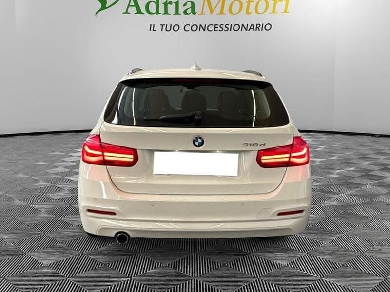 Usata BMW 318 150 CV (110 kW) 2017 Bianco Station wagon