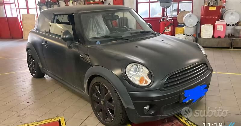 Usata Mini Cooper 120 CV (88 kW) 2007 Nero Utilitaria