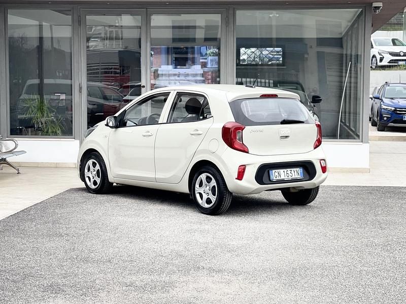 Usata Kia Picanto 67 CV (49 kW) 2023 Verde Utilitaria