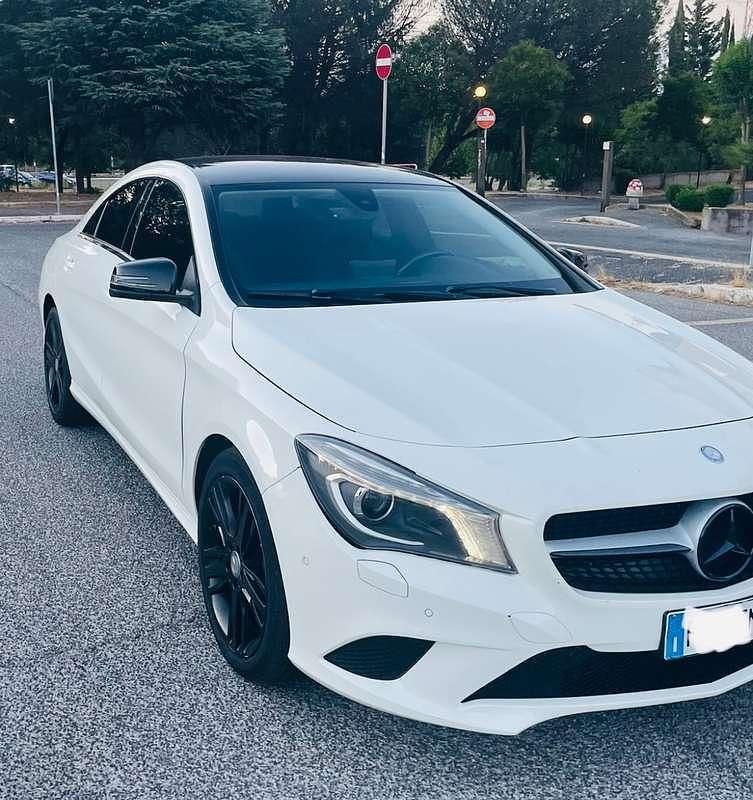 Usata Mercedes CLA220 Night 177 CV (130 kW) 2016 Bianco Berlina