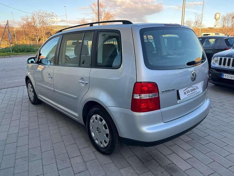Usata VW Touran 136 CV (100 kW) 2004 Argento Monovolume