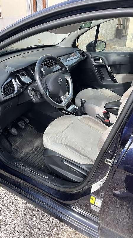 Usata Citroën C3 SELECTION 75 CV (55 kW) 2015 Blu/azzurro Berlina