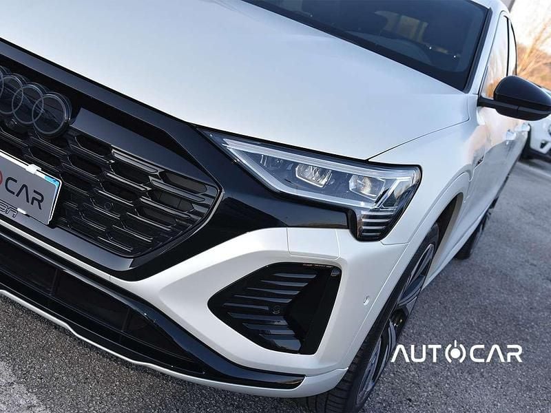 Usata Audi Q8 Sportback e-tron S-Line 158 kW (215 CV) 2024 Bianco perla SUV