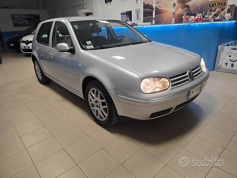 Usata VW Golf IV Comfortline 104 CV (76 kW) 2004 Grigio Berlina