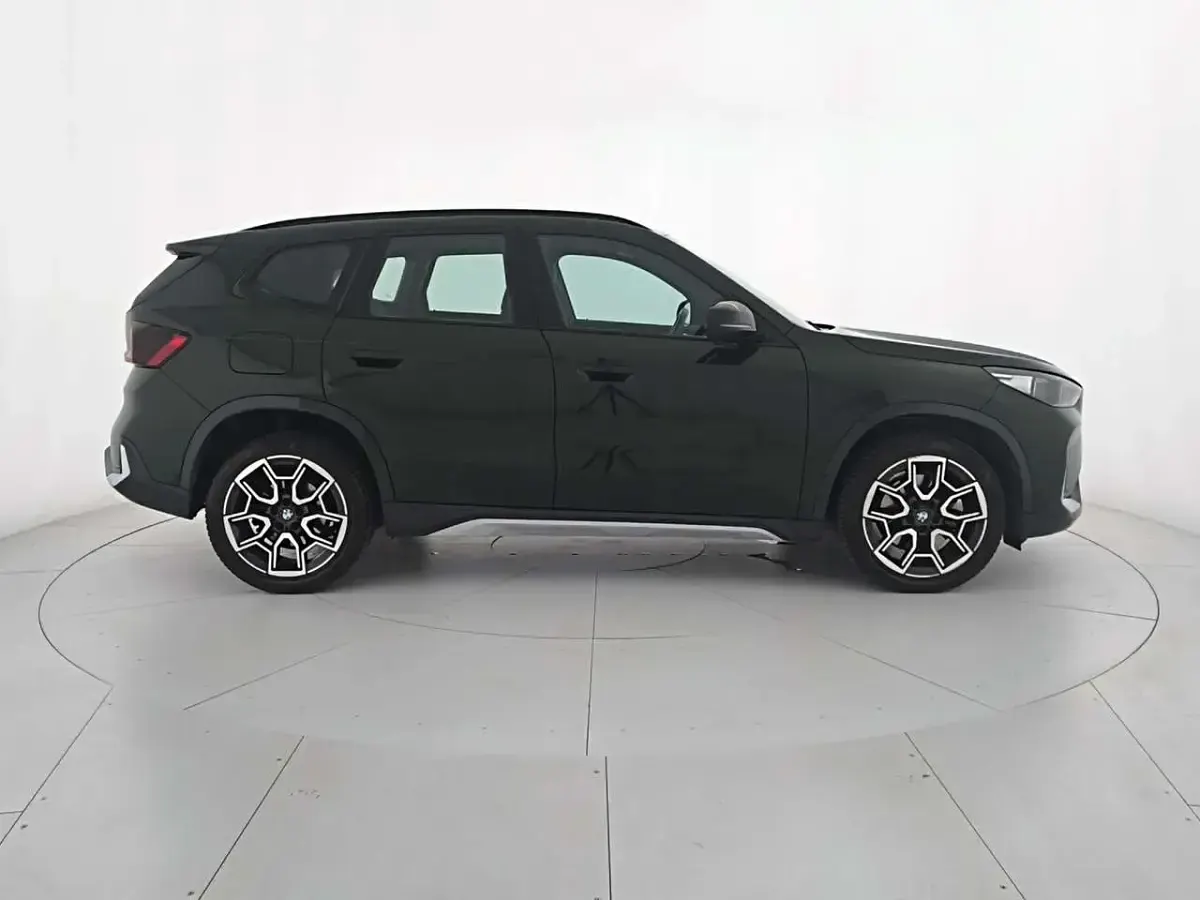 Usata BMW X1 xLine 197 CV (144 kW) 2023 Sanremo green SUV