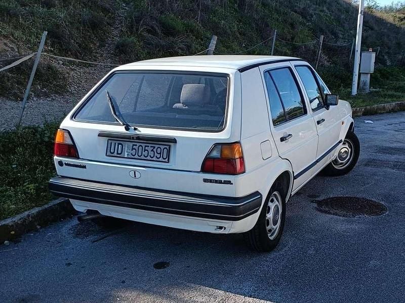 Usata VW Golf II 45 CV (33 kW) 1985 Bianco Utilitaria