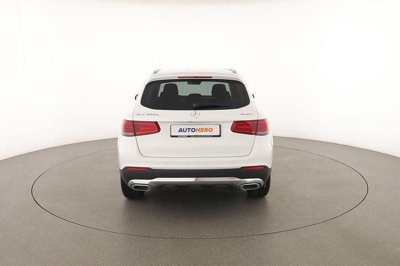 Usata Mercedes GLC300 245 CV (180 kW) 2021 Bianco SUV