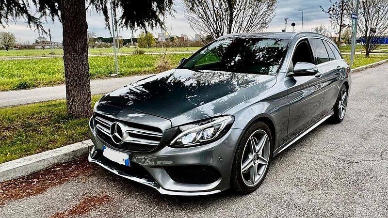 Usado Mercedes C220 Premium 170 CV (125 kW) 2018 Berlina