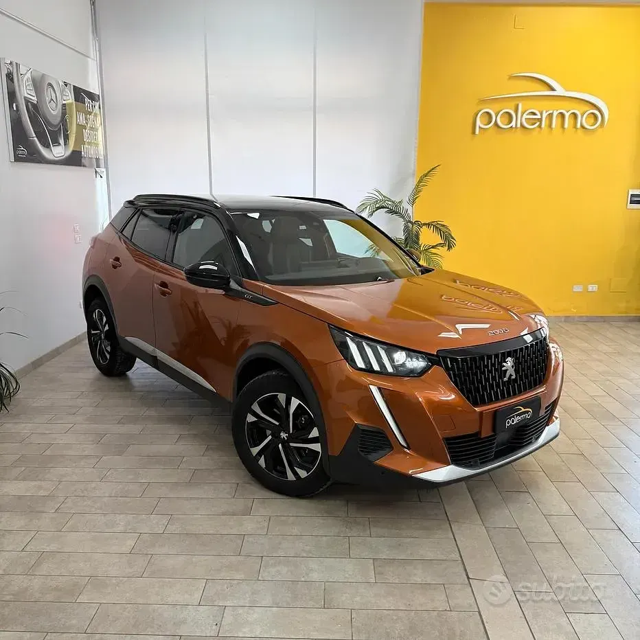 Usata Peugeot 2008 GTi 131 CV (96 kW) 2023 Arancione SUV