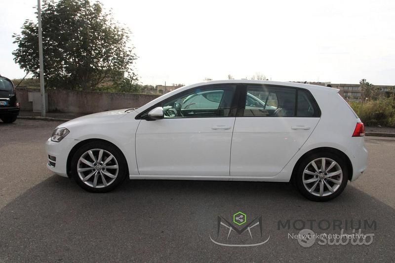 Usata VW Golf VII Highline 110 CV (80 kW) 2016 Berlina