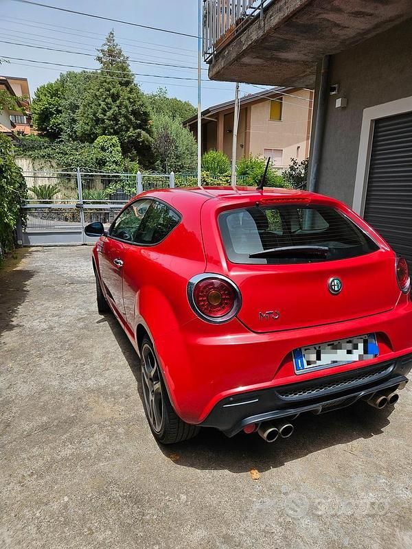 Rosso Usata 2009 Alfa Romeo MiTo Due volumi | 4500 € (Buon prezzo) - Immagine 1/4