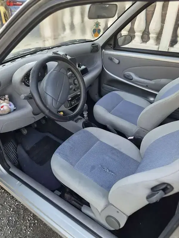 Usata Fiat 600 54 CV (39 kW) 2004 Utilitaria