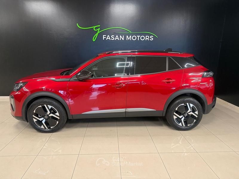 Usata Peugeot 2008 Allure 101 CV (74 kW) 2024 Rosso SUV