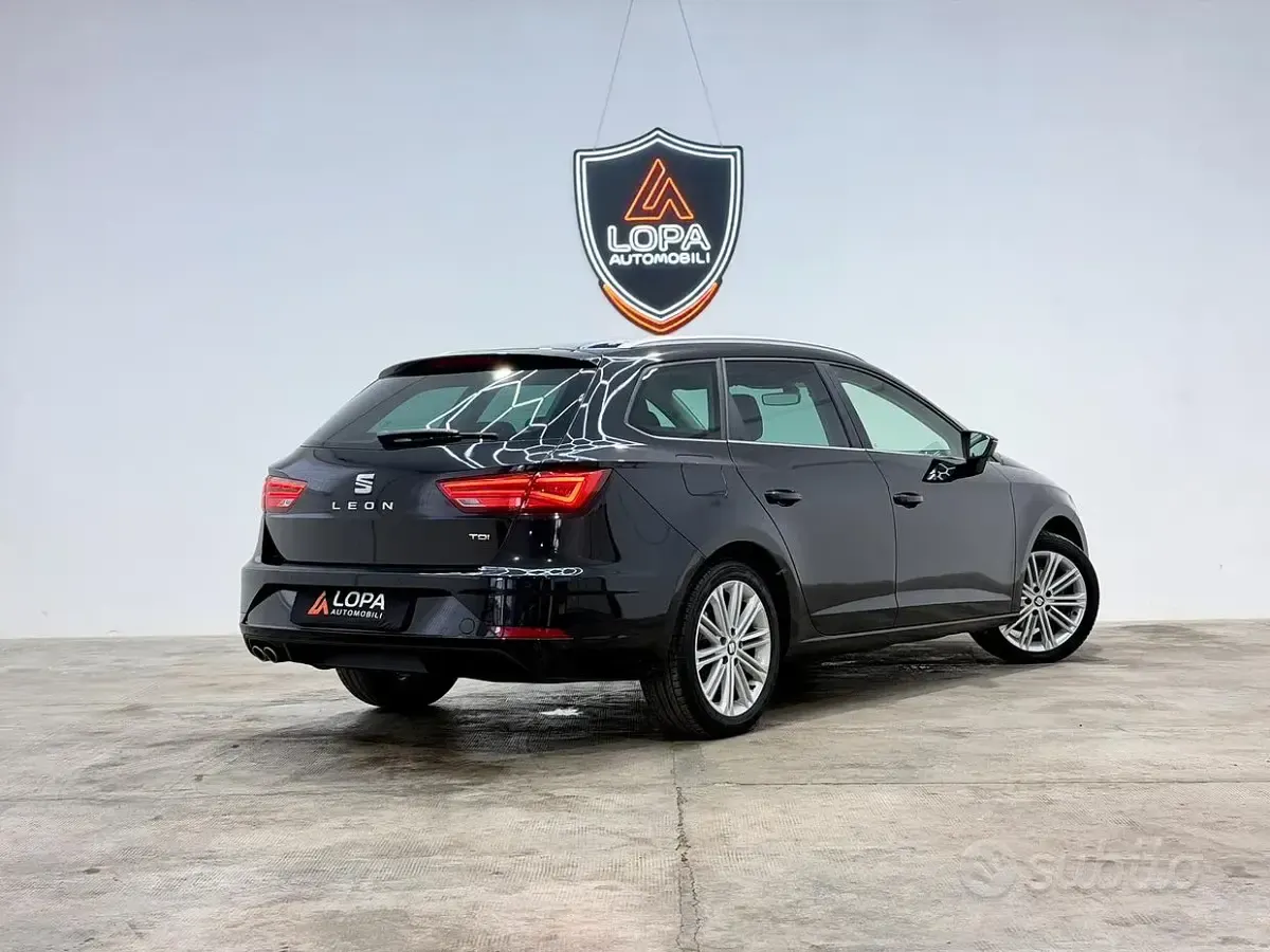 Usata Seat Leon 150 CV (110 kW) 2017 Nero Station wagon