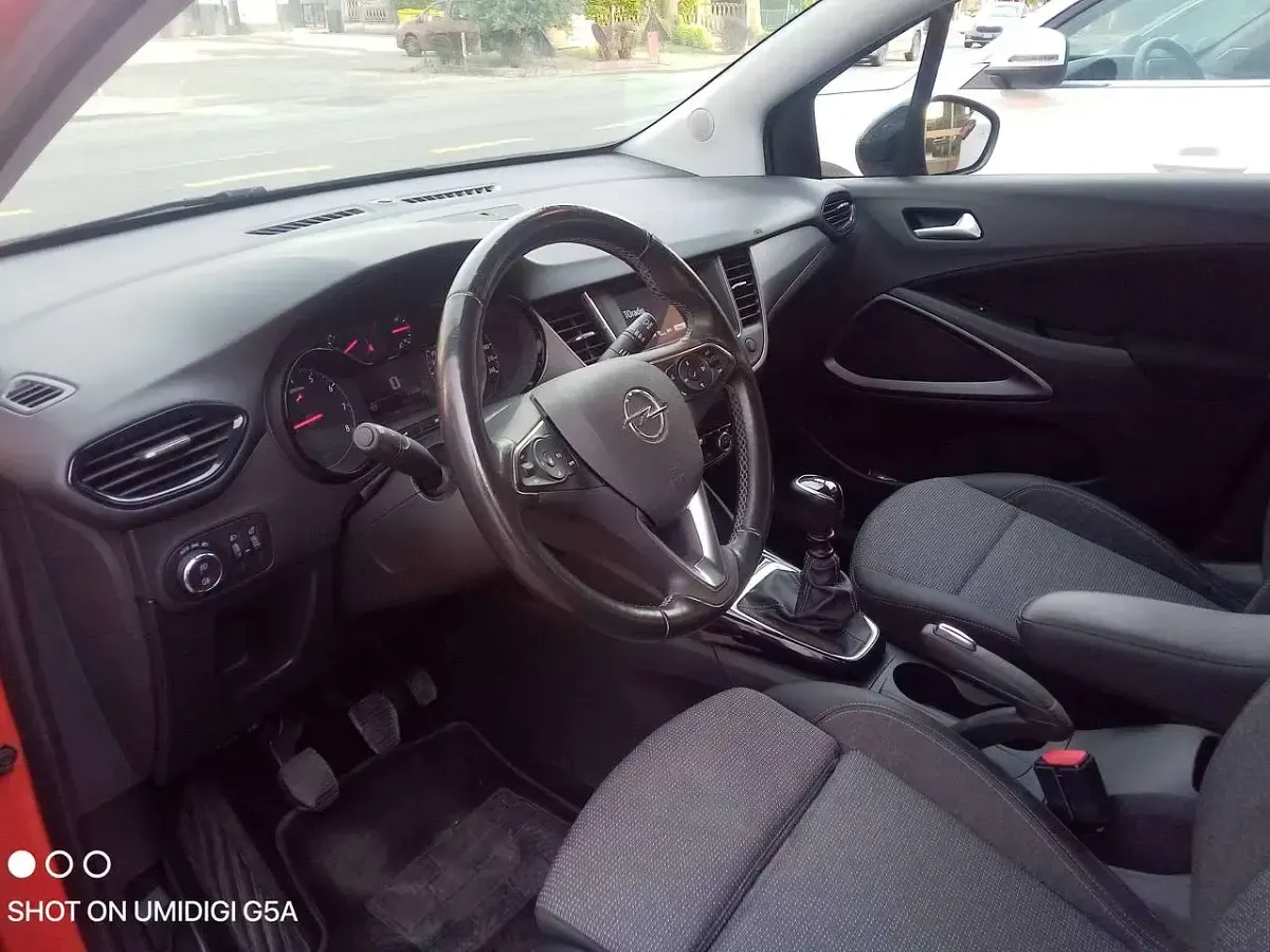 Usata Opel Crossland Limited 110 CV (80 kW) 2021 Arancione SUV