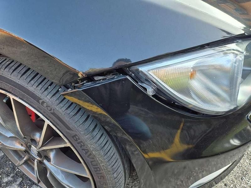 Usata BMW 116 116 CV (85 kW) 2011 Nero Utilitaria