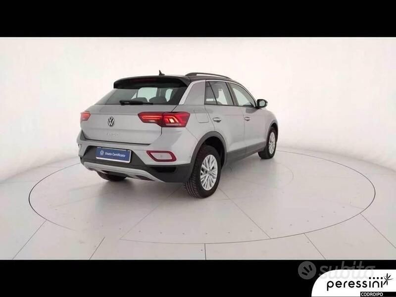 Usata VW T-Roc Life 150 CV (110 kW) 2024 Pyrit silver metallizzato nero SUV