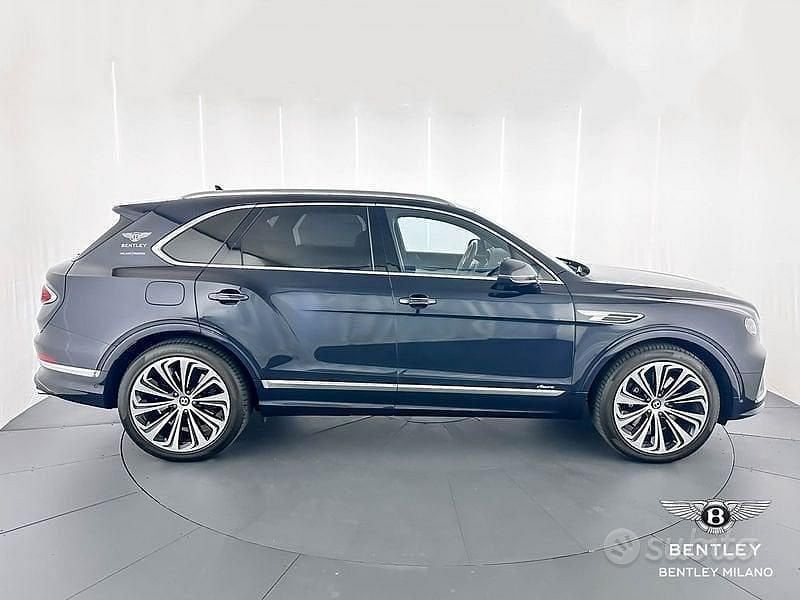 Usata Bentley Bentayga 549 CV (403 kW) 2025 Nero SUV