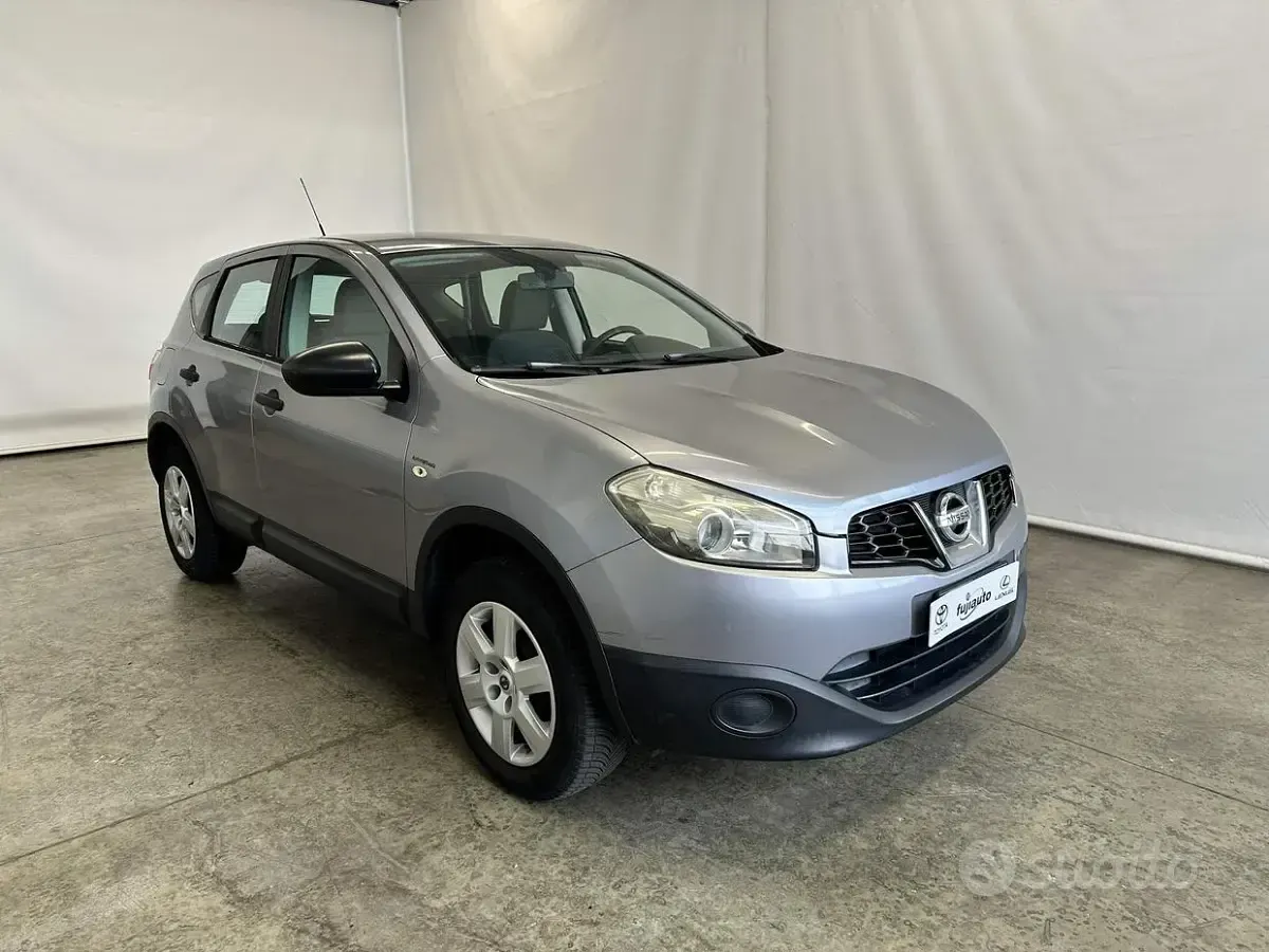 Brugt Nissan Qashqai Acenta 117 HK (86 kW) 2010 Grå SUV