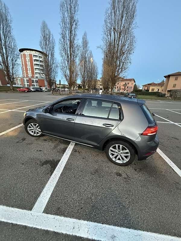 Usata VW Golf VII Business 116 CV (85 kW) 2018 Berlina