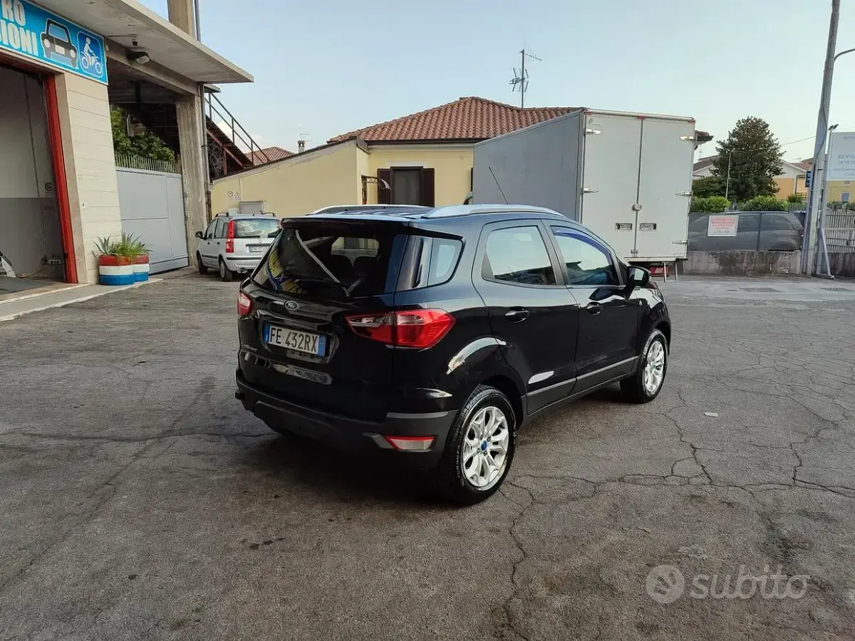 Usata Ford Ecosport 95 CV (69 kW) 2016 Nero SUV